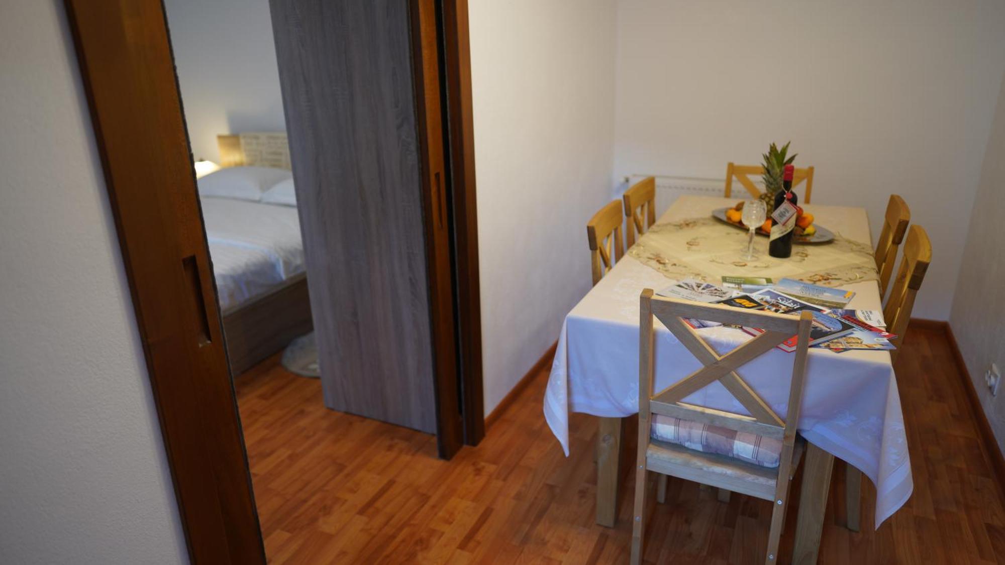 Historical House Apartment Сибиу Екстериор снимка