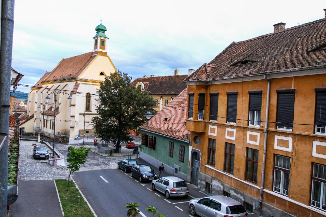 Historical House Apartment Сибиу Екстериор снимка