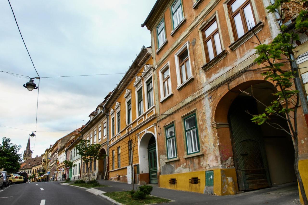 Historical House Apartment Сибиу Екстериор снимка