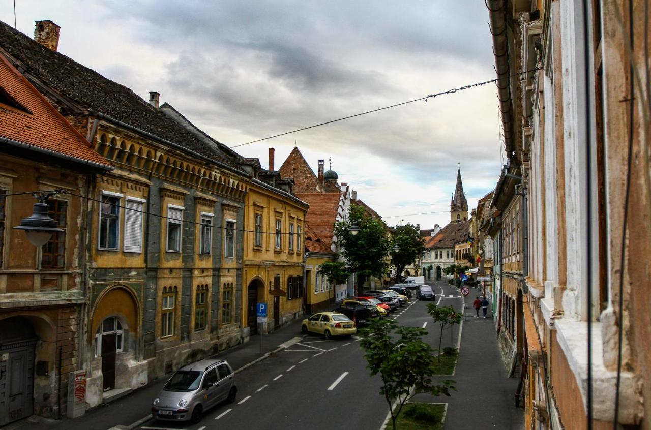 Historical House Apartment Сибиу Екстериор снимка